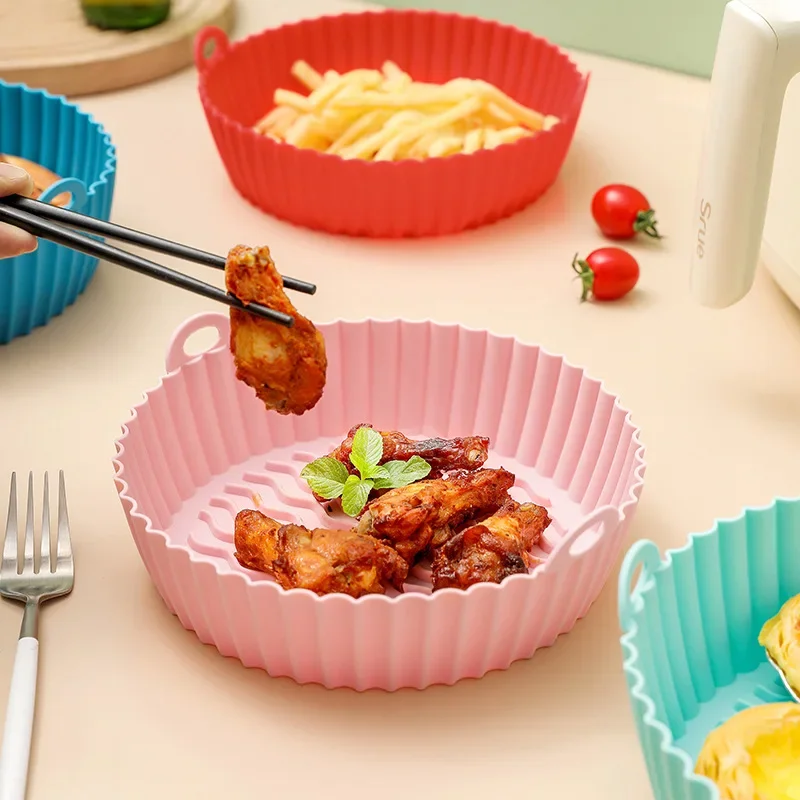 Air Fryer Silicone Pot Liner - エアフライヤー用ベーキングペーパー シリコン製BBQバスケットマット 再利用可能なオーブンベーキングピザトレイ ノンスティック鍋ライナー 交換用パーチメントグリルパン